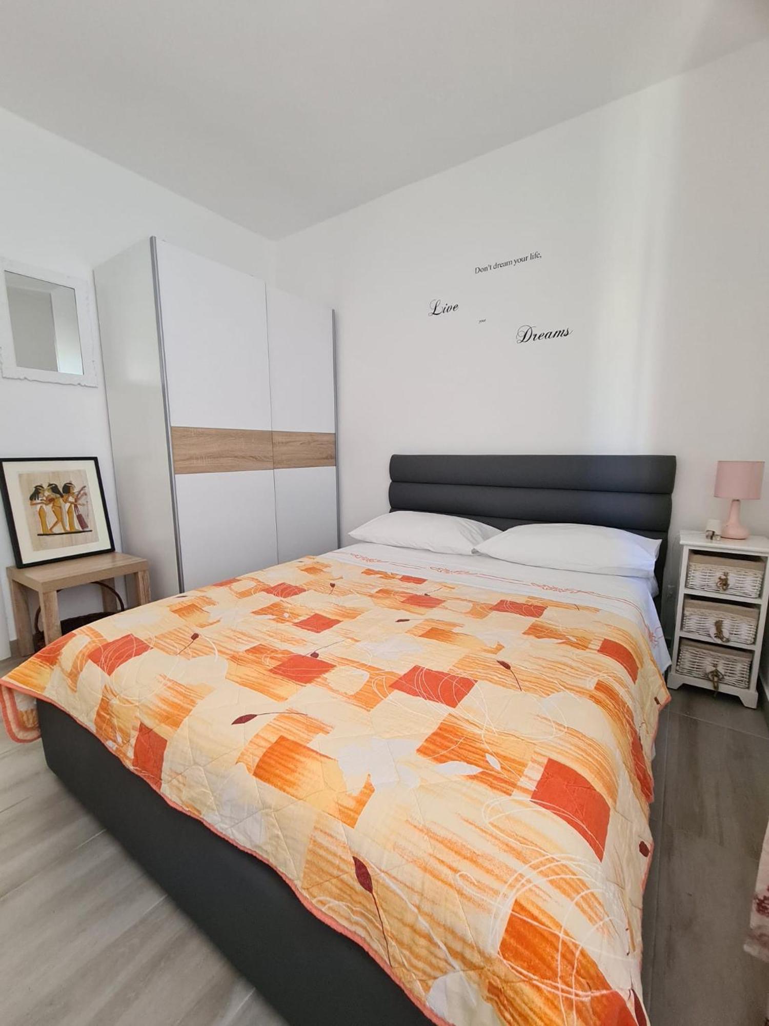 Apartman Varga Trogir Exterior photo